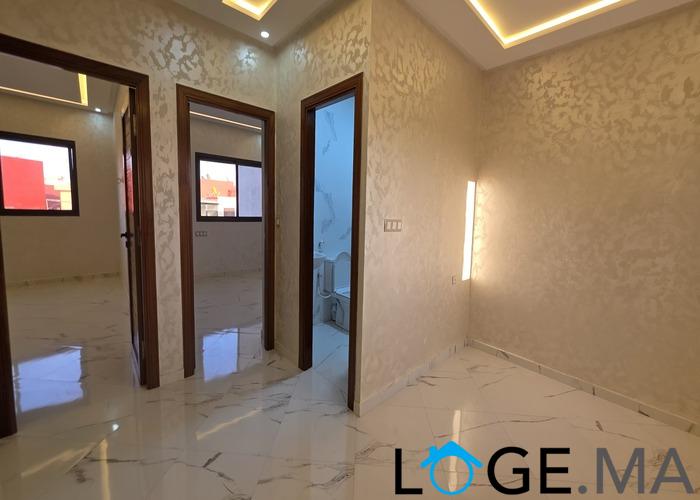 Appartement a vendre de 140 m2 escalier privatif a hay essalam el jadida.