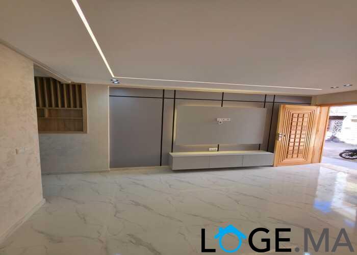 Appartement RDC a vendre de deux façades près albousstane el jadida. 