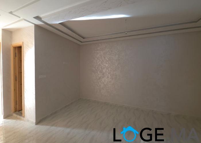 شقق للبيع بمدينة الجديدة حي السلام غير خاضعة للدعم وسط حي السلام بثمن 6500 درهم للمتر فقط.