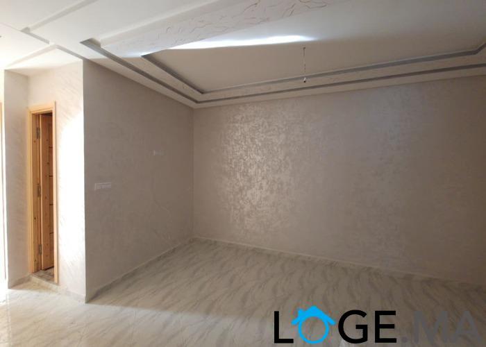 شقق للبيع بمدينة الجديدة حي السلام غير خاضعة للدعم وسط حي السلام بثمن 6500 درهم للمتر فقط.