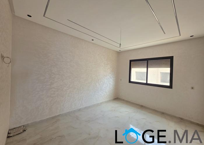 Appartement a vendre escalier privatif dans R +2 de deux façades, 120 m² habitable a el jadida.