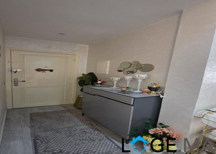 Appartement a vendre 72 m² dans R+4 au 2ème étage , immeuble avec ascenseur et cave pour voiture ,près akdital el jadida .