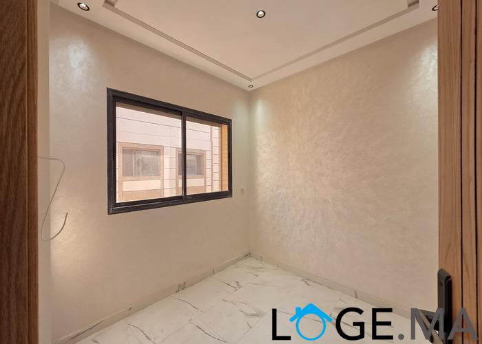 Appartement a vendre dans R+2 au 2ème étage, escalier privatif à Zaytouna hay essalam el jadida.