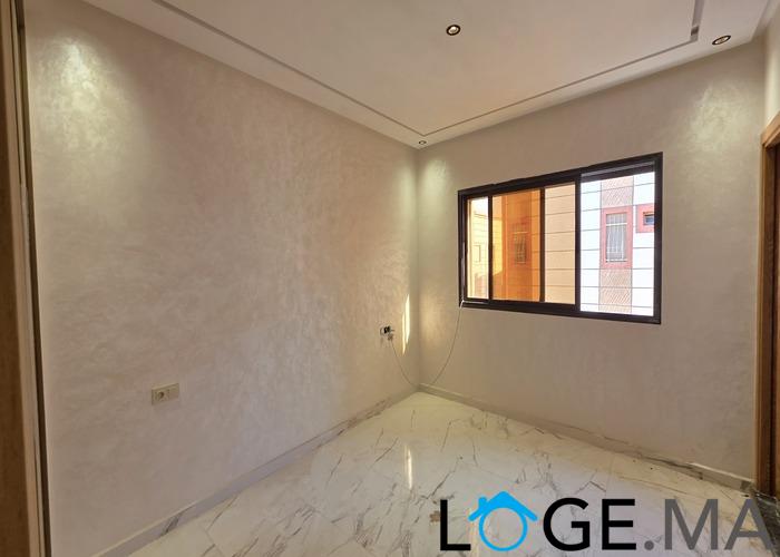 Appartement a vendre dans R+2 au 2ème étage, escalier privatif à Zaytouna hay essalam el jadida.