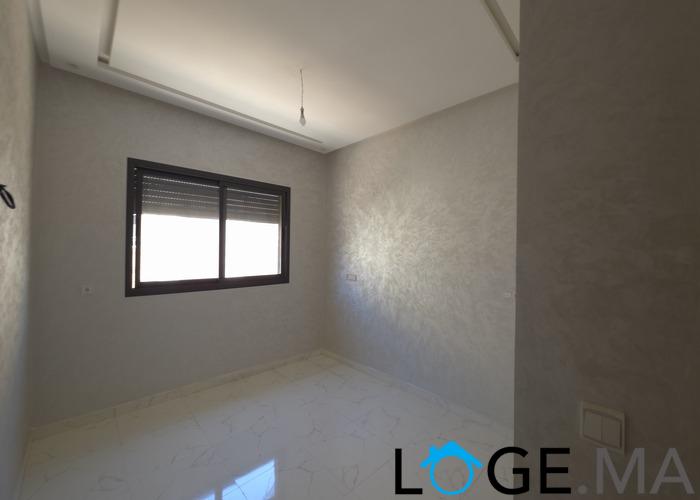 Appartement a malk chekh escalier privatif 