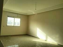 Appartement de 83 m2 dans un immeuble au 3ème étage, R+3 avec ascenseur prés marjan el jadida.