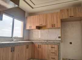 Appartement dans une R+2 de 120 m2 escalier privative au 2 ème étage a al bosstane El jadida