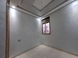 Appartement de 115 m2 escalier privative dans R+2 près Marjan El jadida.