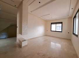 Duplex villa de 3 façades avec piscine a vendre a al bosstane El jadida.