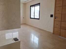 Duplex villa de 3 façades avec piscine a vendre a al bosstane El jadida.