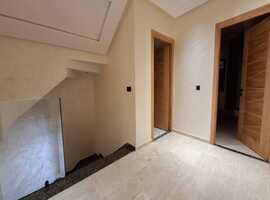 Duplex villa de 3 façades avec piscine a vendre a al bosstane El jadida.