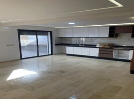 Duplex villa a vendre près Marjan El jadida