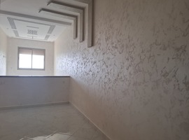 Appartement a vendre dans un immeuble avec garage et ascenseur, de 76 m2 dans une R+4 à el jadida. 