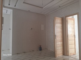 Appartement au 2 ème étage de 89 m2 dans R+2 près central laitière à el jadida 