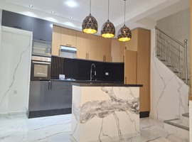 Duplex à vendre de 120 m2 dans R+4 avec garage, ascenseur et garage à el jadida.