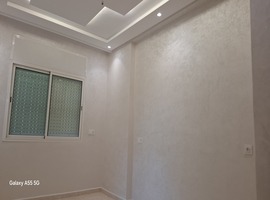 Appartement a vendre de 102 m2 dans R+2 au 1er étage à Hiba hay essalam el jadida.