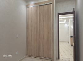 Appartement a vendre de 102 m2 dans R+2 au 1er étage à Hiba hay essalam el jadida.