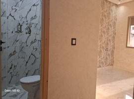 Appartement de 96 m2 au 1er étage dans R+2 à hay essalam el jadida .