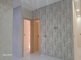 Appartement de 96 m2 au 1er étage dans R+2 à hay essalam el jadida .