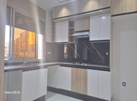 Appartement de 96 m2 au 1er étage dans R+2 à hay essalam el jadida .