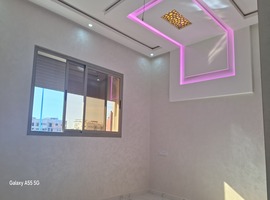 Appartement de façade opposé dans R+2 escalier privatif de 112 m2 près marjane el jadida. 