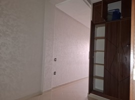 Appartement a vendre  dans R+4 de 90 m2 au 1er étage à el jadida. 
