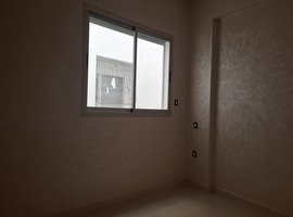 Appartement a vendre  dans R+4 de 90 m2 au 1er étage à el jadida. 