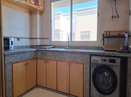 Appartement a vendre de deux façades dans R+4 au 4eme étage el jadida.