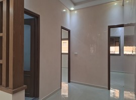 Appartement a vendre de 157 m2 dans R+2 escalier privatif près marjan el jadida.