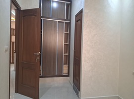 Appartement a vendre de 157 m2 dans R+2 escalier privatif près marjan el jadida.