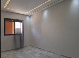 Appartement a vendre escalier privatif de 2 façades ,160 m2 a al bousstane el jadida .