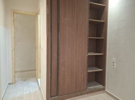 شقة للبيع خلف مقهى شيماء بمدينة الجديدة 