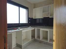 Appartement a vendre dans R+2 ,de 153 m2 près albousstane a el jadida.