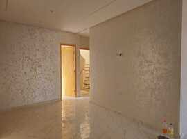 Appartement a vendre dans R+2 ,de 153 m2 près albousstane a el jadida.