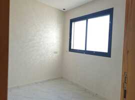 Appartement a vendre dans R+2 ,de 153 m2 près albousstane a el jadida.