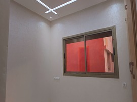 Appartement a vendre dans R +2 escalier privatif,a el jadida.