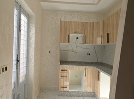 شقة سفلية للبيع قرب مرجان الجديدة  . 