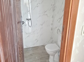 شقة سفلية للبيع قرب مرجان الجديدة  . 