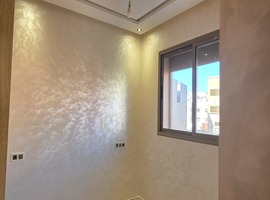 Appartement a vendre au 1er étage dans R+2 escalier privatif a el jadida.