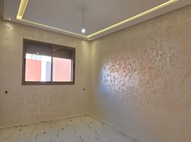 Appartement a vendre au 1er étage dans R+2 escalier privatif a el jadida.