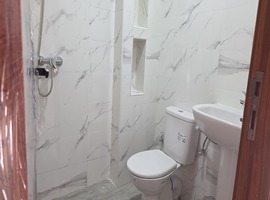 Appartement a vendre au 1er étage dans R+2 escalier privatif a el jadida.