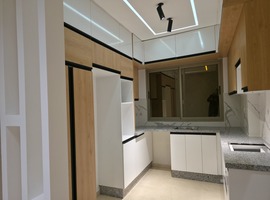 Appartements de deux façades dans R+3 au 3éme étage avec ascenseur jusqu'à terrasse,avant café Chaimaa el jadida