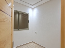 Appartements de deux façades dans R+3 au 3éme étage avec ascenseur jusqu'à terrasse,avant café Chaimaa el jadida