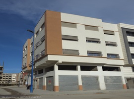Appartements de deux façades dans R+3 au 3éme étage avec ascenseur jusqu'à terrasse,avant café Chaimaa el jadida