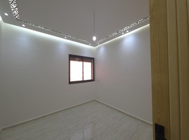 Appartement a vendre  dans R+2 ,de 76 m2 deux appartements par étage a el jadida.