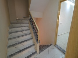 Appartement a vendre  dans R+2 ,de 76 m2 deux appartements par étage a el jadida.