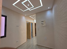 Appartement a vendre  dans R+2 ,de 76 m2 deux appartements par étage a el jadida.