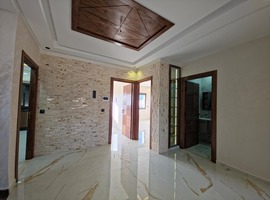 Niveau de villa a vendre près al bousstane el jadida . 