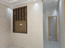 Appartement a vendre RDC dans R+2 a al bousstane el jadida. 