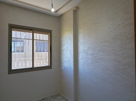 Appartement a vendre au 2ème étage escalier privatif a al bousstane el jadida.